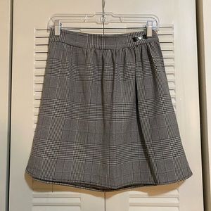 Fashion Nova Skirt - Size M - Good condition